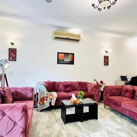 Olive Serviced Apartments - Defence Colony New Delhi Room photo