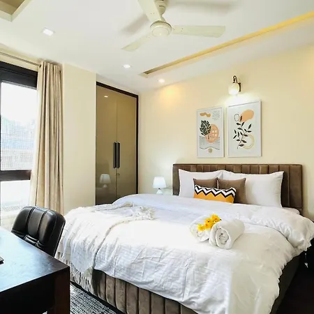 Olive Serviced Apartments - Defence Colony New Delhi Room photo