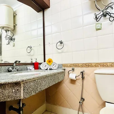 Olive Serviced Apartments - Defence Colony New Delhi Room photo