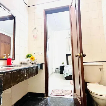 Olive Serviced Apartments - Defence Colony New Delhi Room photo